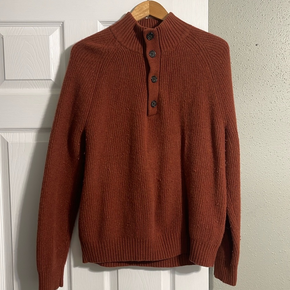 Banana republic, Italian yarn sweater XL rust color